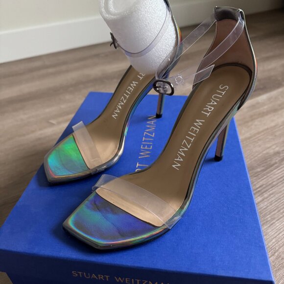 Stuart Weitzman - Picture 1 of 8
